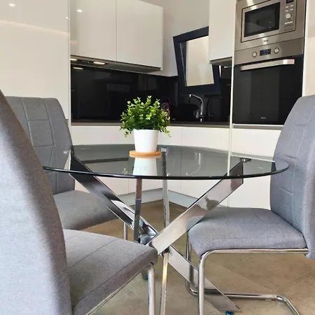 Fontanales Flat Apartman *